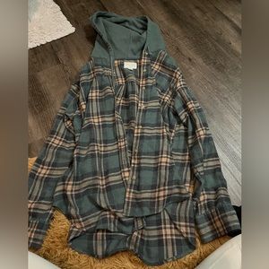 American eagle hooded flannel